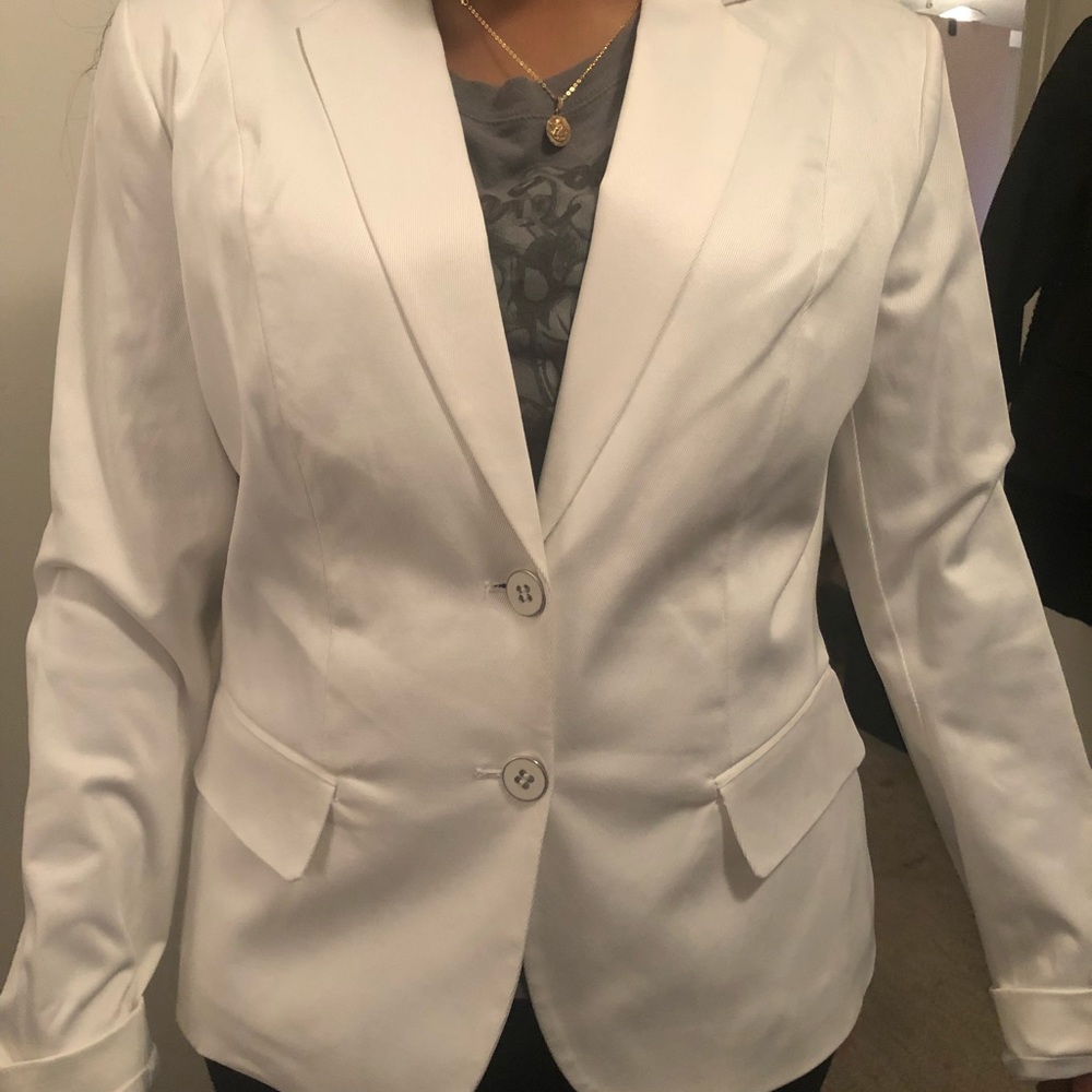 New York and Company 2 button white blazer jacket